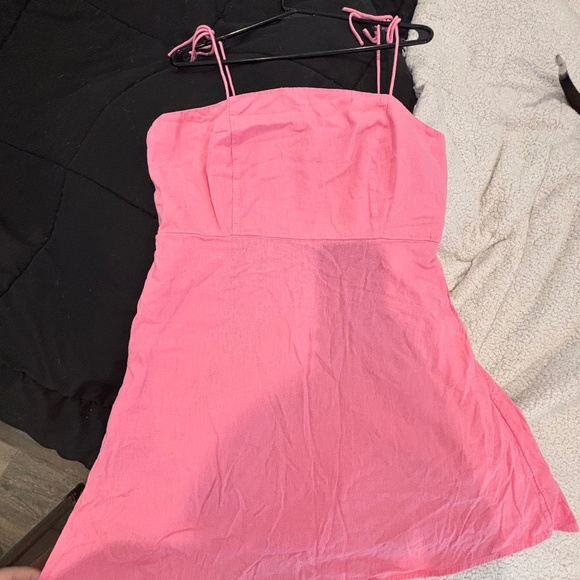 Old Navy- Pink spring/ Summer dress - Picture 1 of 5